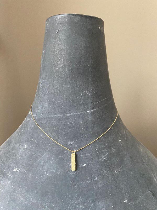 Ketting met schitterend staafje